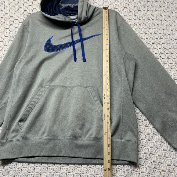 Nike Therma Fit Hoodie Pullover Men's Size M Gray Center Swoosh Logo - Picture 9 of 10